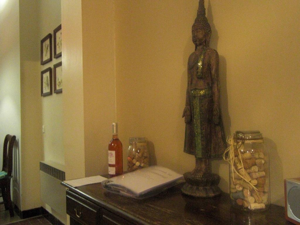 Chez Georges Apartment Carcassonne Room photo